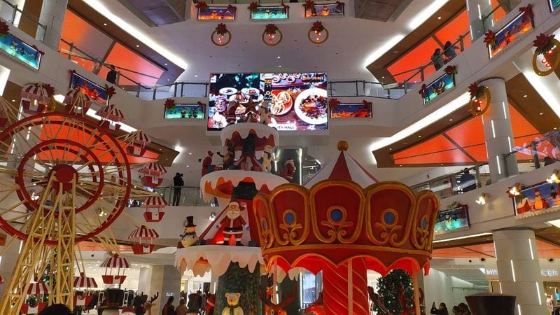 Along with Park Street South City Mall has been set up for Christmas celebration BDD