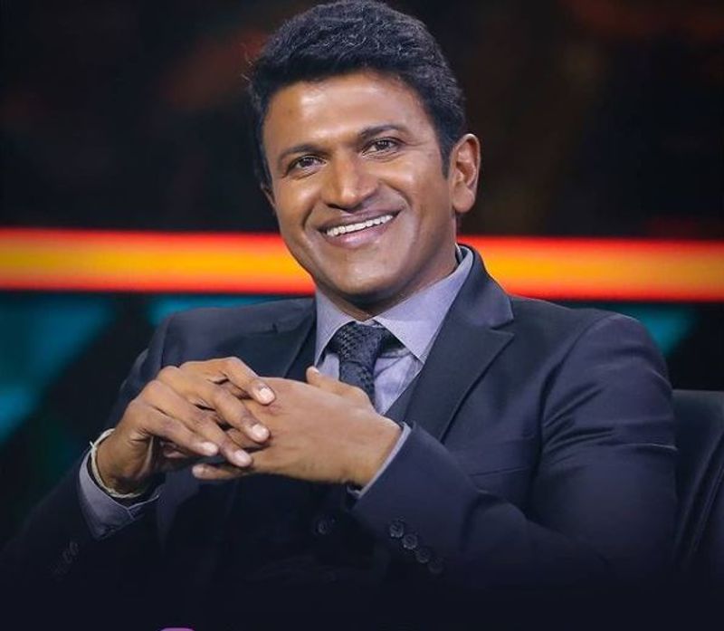 sandalwood super star actor puneeth rajkumar admitted to hospital