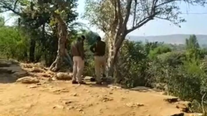 Wife and four children murdered in Udaipur, Rajasthan, husband hanged himself asa Wife and four children murdered in Udaipur, Rajasthan, husband hanged himself asa