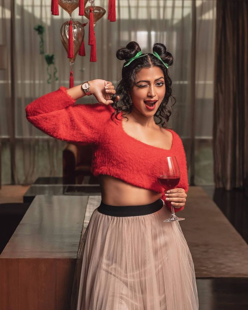 Amala paul hot Christmas celebration photos going viral