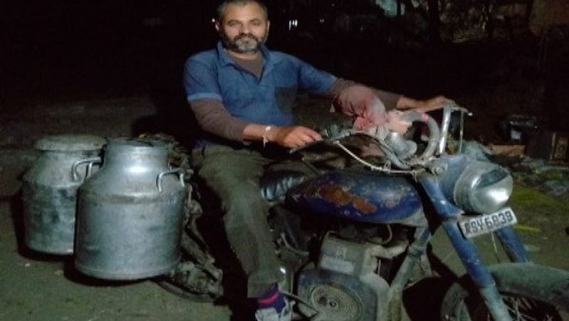 सोनल के पिता ख्यालीलाल कहते हैं कि सोनल डेयरी संभालते हुए वहीं पढ़ाई करती रही। उन्हें खुशी है कि उनकी बेटी ने उनका नाम रोशन किया।