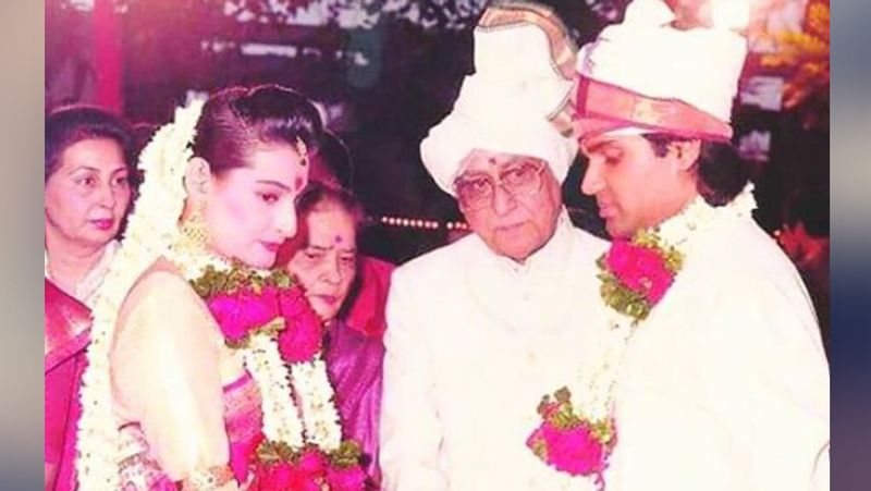 दोनों के परिवारों को लगता था कि अलग-अलग धर्म का होने की वजह से उनकी शादी लंबी नहीं चल पाएगी। मगर दोनों अड़े रहे और अपने परिवारों को मनाने में उन्हें 9 साल लग गए। 9 साल बाद 1991 में दोनों के परिवार ने शादी के लिए मंजूरी दी, तब जाकर सुनील और माना शादी के बंधन में बंधे। कपल के दो बच्चे अथिया और अहान शेट्टी है।