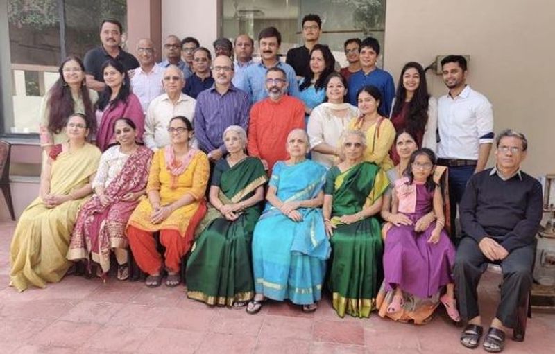 Kannada actor ramesh aravind family photos vcs