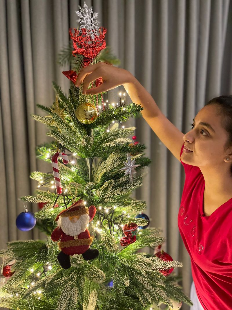 keerthy suresh cristmas celabration photos hulchul arj