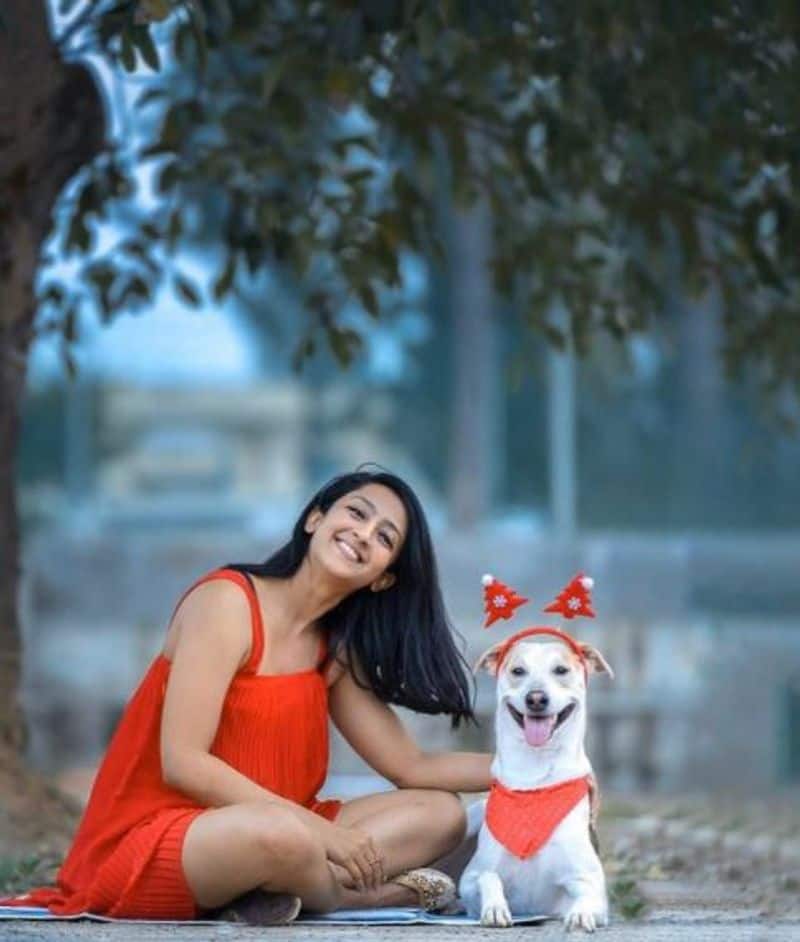 aindrita ray and diganth manchale Christmas photoshoot with pet vcs