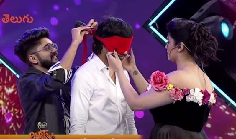 yasaswi surprise visit his lover jhansi on stage  arj