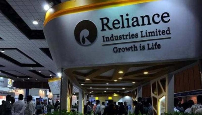 ril chairman mukesh ambani out of 10 richest billionaires in the world