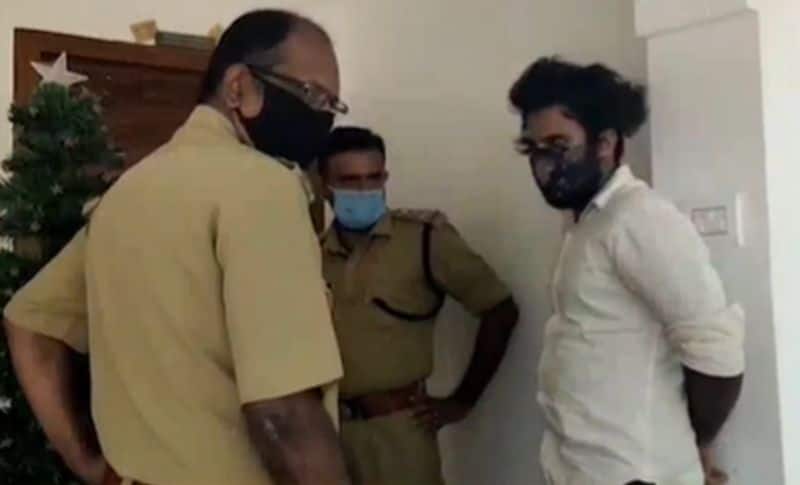 51 year old Kerala woman dies due to electrocution cops detain husband pod
