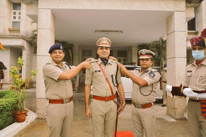 कई विभागों में 6 साल की अवधि में अनेक बार सरकारी नौकरी लगने के बाद भी प्रेमसुख ने मेहनत जारी रखी और सिविल सेवा परीक्षा में 170 वां रैंक प्राप्त किया है और हिंदी माध्यम के साथ सफल उम्मीदवार में तीसरे स्थान पर रहे। यूपीएससी इंटरव्यू के दौरान आपको फॉर्मल्स कपड़ों में होना जरूरी है लेकिन प्रेम ने इस बात को गलत साबित किया। वह साधारण कपड़ों में ही इंटरव्यू देने गए। उनसे उनके विषय और उनके प्रदेश के बारे में सवाल पूछे गए और प्रेम ने पूरे आत्मविश्वास से इनके उत्तर दिए थे। 