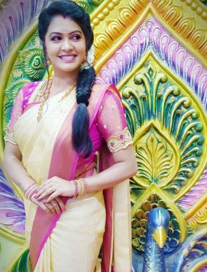 saravanan meenatchi rachitha pattu saree wearing latest photo