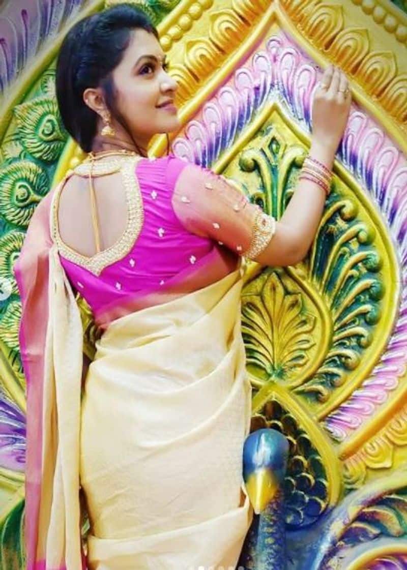saravanan meenatchi rachitha pattu saree wearing latest photo