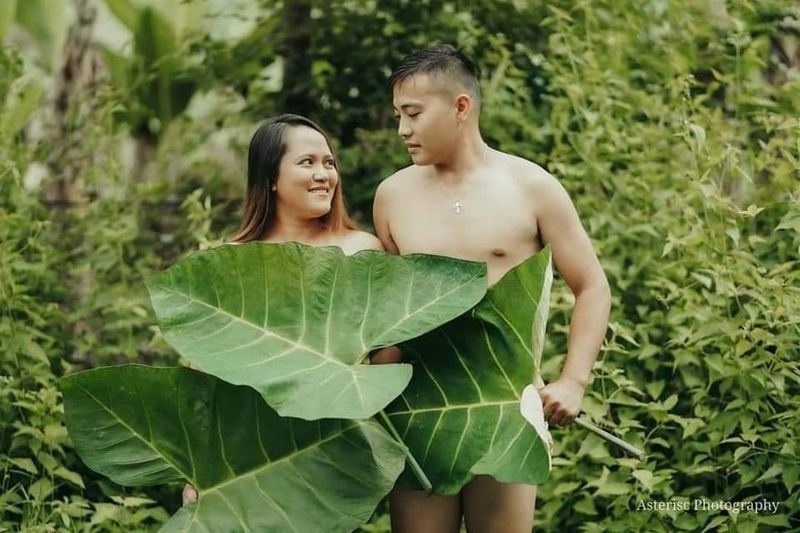 Couple Bold Pre wedding Photoshoot Goes Viral