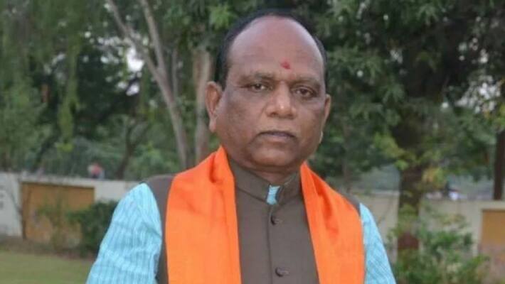Mansukh Vasava MP from Bharuch in Gujarat resigns from BJP kpn Mansukh Vasava MP from Bharuch in Gujarat resigns from BJP kpn