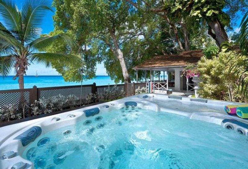 CV villas offers work-from-home staff to work for 30 days in a luxury villa for free BDD