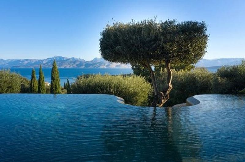 CV villas offers work-from-home staff to work for 30 days in a luxury villa for free BDD