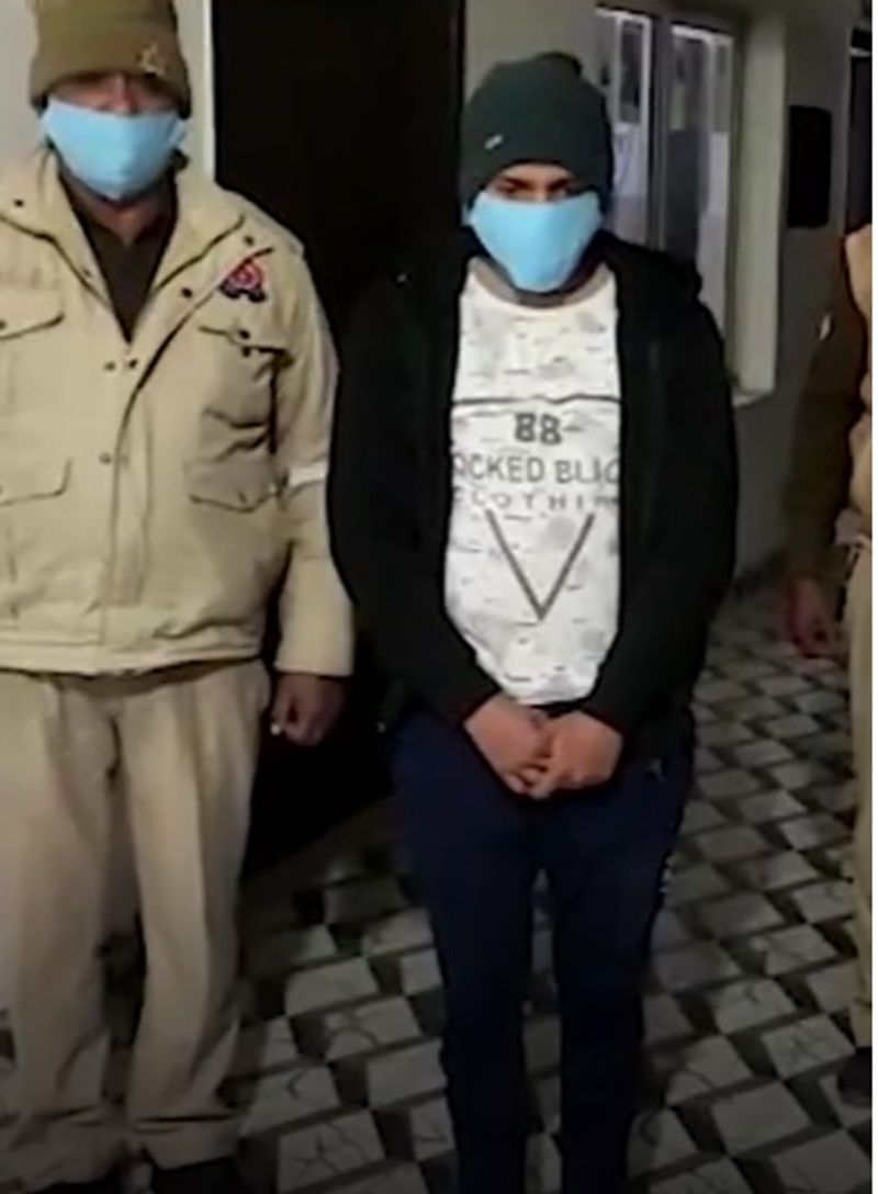 अजय के पिता सुरेंद्र का आरोप था कि 9 जुलाई को भी गोविंद व उसके भाई ने अजय के साथ मारपीट की थी। जिसकी शिकायत उसने पुलिस से की थी, लेकिन कार्रवाई नहीं होने के कारण गोविंद के हौसले बढ़ गए थे और उसने अजय की हत्या कर दी। उधर पुलिस ने सभी आरोपियों को पुलिस ने गिरफ्तार कर लिया। 