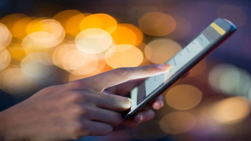 जियो (Jio) और मीडियाटेक (Mediatek) का कहना है कि यह ईस्पोर्ट्स कॉम्पिटीशन भारत में नए और मौजूदा ऑनलाइन गेमिंग के शौकीनों के लिए किया जा रहा है। इसमें बड़े पैमाने पर युवाओं का जुड़ने का मौका मिलेगा, जो ऑनलाइन गेमिंग में हिस्सा लेना चाहते हैं। (फाइल फोटो)