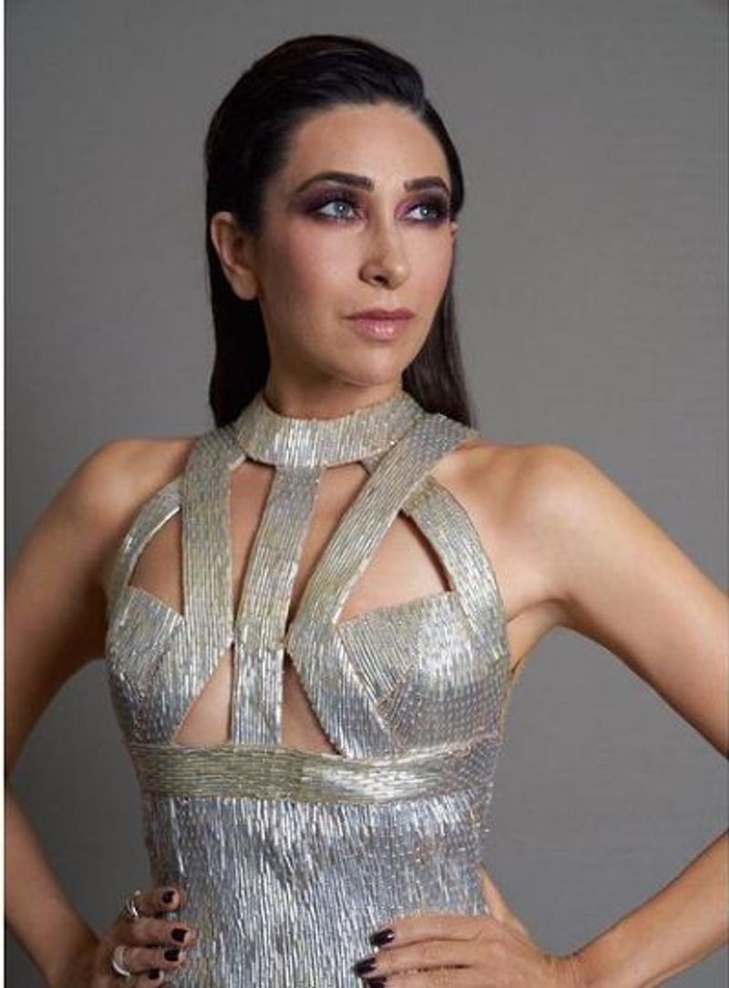 Karisma Kapoors Ex-Husband Shocking Details jsp