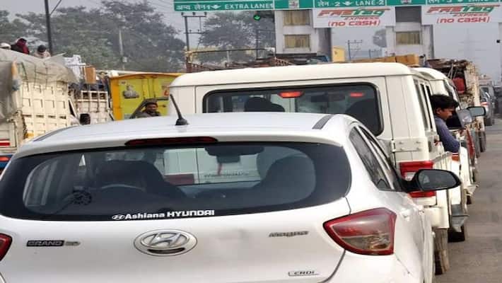 Government likely to extend mandatory use of fastag, know the reason MJA Government likely to extend mandatory use of fastag, know the reason MJA
