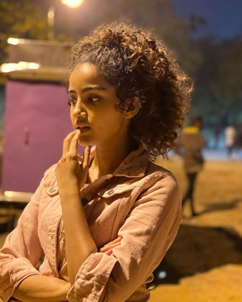 anupama parameswaran new year 2021 treat spotted without make up ksr