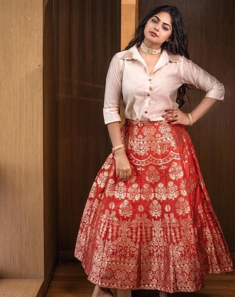 biggboss4 beauty monal gajjar alludu adhurs movie set photos arj