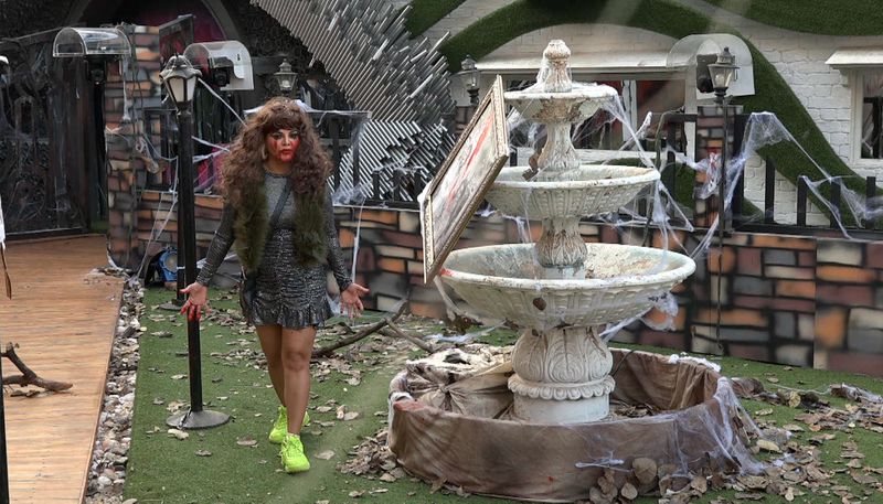Bigg Boss 14: Rakhi Sawant as Julie creates havoc inside the house RCB