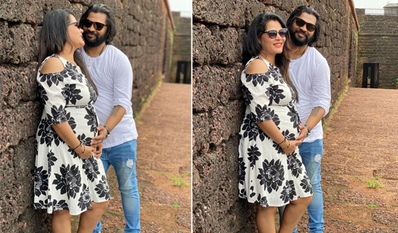 सीमा सिंह ने बताया कि उनकी प्रेग्नेंसी के सात महीने पूरे हो चुके हैं और वो नन्हे मेहमान का स्वागत अगले साल यानी 2021 में मार्च महीने में करेंगी। वो और उनके पति बच्चे का बेसब्री से इंतजार कर रहे हैं। 