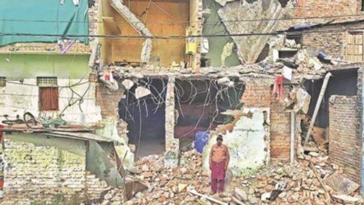 Mirabai help to Rafiq the administration demolished the house after the violence kpl Mirabai help to Rafiq the administration demolished the house after the violence kpl