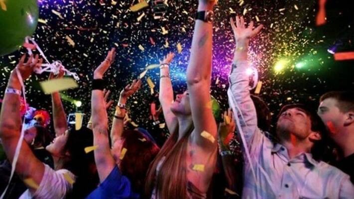 new year celebrations are allowed only till 1 am says karnataka govt new year celebrations are allowed only till 1 am says karnataka govt