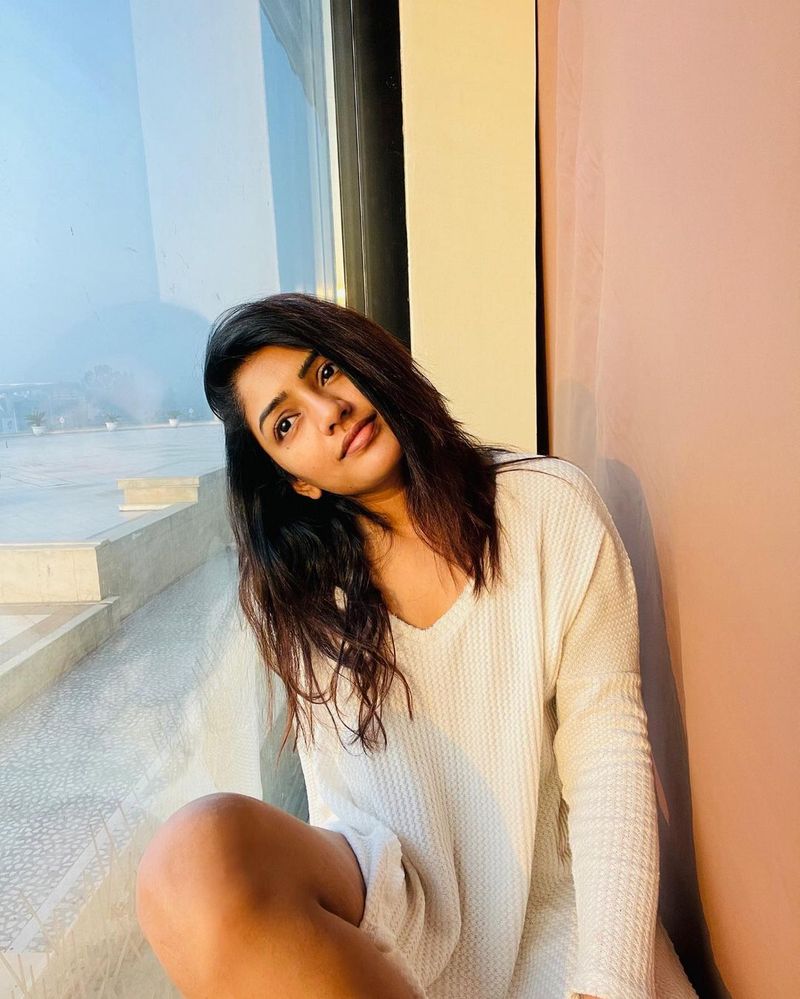 eesha rebba latest hot photos for new year gift arj