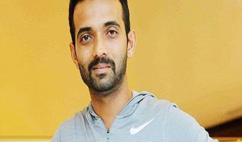इंटरव्यू में रहाणे ने कहा वो आज जिस पोजीशन में हैं,वो अपने मां-बाप के कारण है। उनके परिवार ने उनके लिए काफी कुछ त्याग किया है। अपने बचपन के दिनों को याद करते हुए रहाणे ने बताया था कि कैसे उनके पिता सुबह 7 बजे उन्हें स्टेशन तक लेकर आते थे। इसके बाद वो अपने काम के लिए जाते थे। 