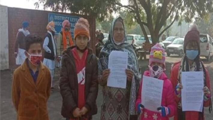 aap leader wife along with children seeks euthanasia permission from president in sirsa kpr aap leader wife along with children seeks euthanasia permission from president in sirsa kpr