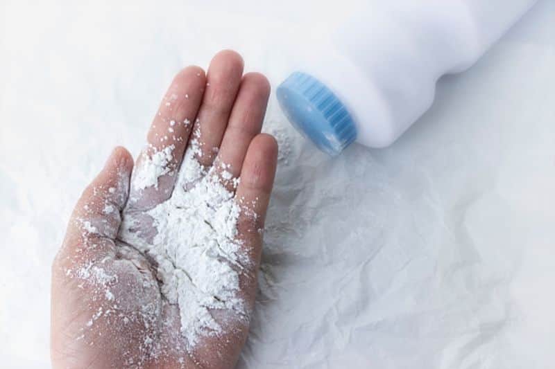 Did you know about these unusual uses of baby powder-dnm