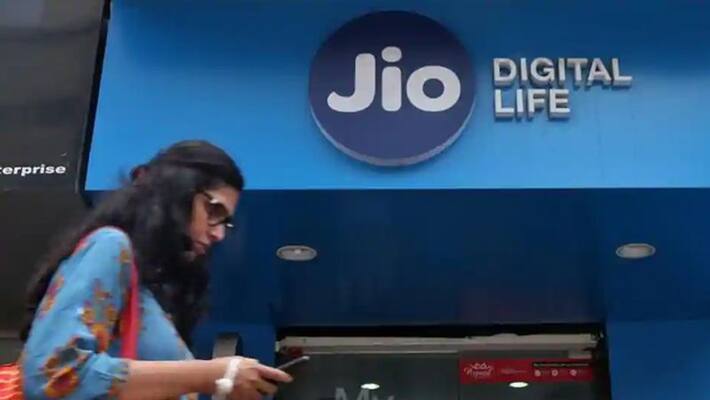 jio phone recharge plans priced at rs 99 rs 153 rs 297 and rs 594 plan removed check new update here jio phone recharge plans priced at rs 99 rs 153 rs 297 and rs 594 plan removed check new update here