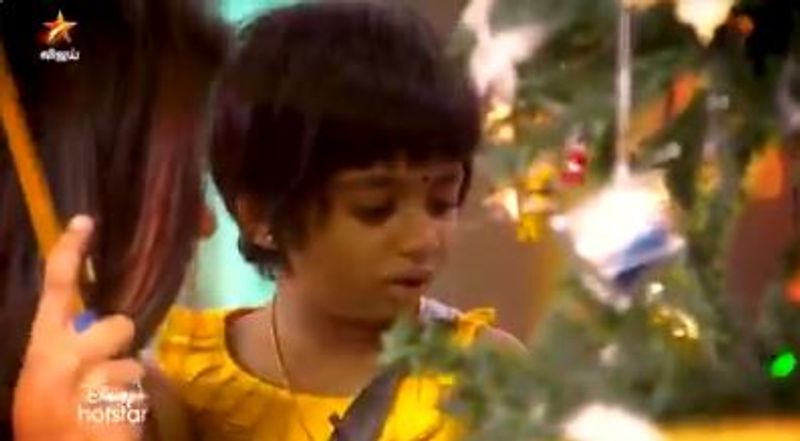 aari wife and daughter enter in biggboss house