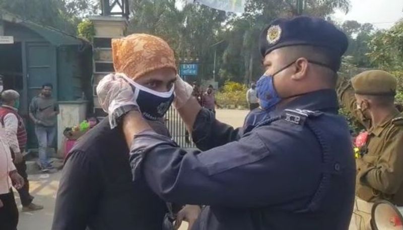 Kolkata Police has taken big steps of common people to stop Coronavirus RTB