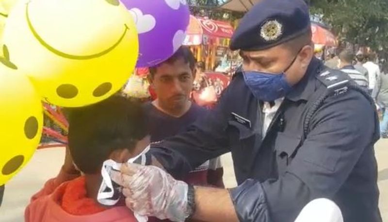 Kolkata Police has taken big steps of common people to stop Coronavirus RTB