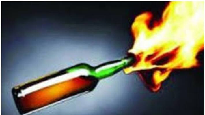 Crude bomb blast kills 7-year-old in Bengal's Burdwan Crude bomb blast kills 7-year-old in Bengal's Burdwan