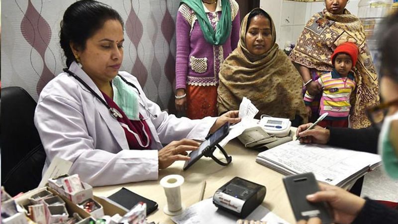 2021 से पूरे देश में हेल्थ कार्ड लागू किया जा रहा है। कार्ड सभी हॉस्पिटल और क्लीनिक में उपलब्ध होंगे। इसमें मरीजों का डाटा सेव रहेगा। इसका फायदा यह होगा कि जब आप किसी दूसरे डॉक्टर के पास जाते हैं, तो वो कार्ड देखकर अपना मर्ज समझकर इलाज कर सकेगा। मौसम विभाग ने दावा किया है कि वो नये साल में मलेरिया, डेंगू जैसी बीमारियों का भी पूर्वानुमान बता देगा।