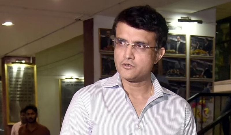 প্রথম স্টেন্ট বসানোর পর ২ থেকে ৩ সপ্তাহের মধ্যে বাকি দুটি স্টেন্ট বসানোর কথা ছিল। সেই দুটি স্টেন্ট বসানো হয়নি বলেই কি ফের ব্যাথা, এমনটাও মনে করছে চিকিৎসকদের একাংশ।
