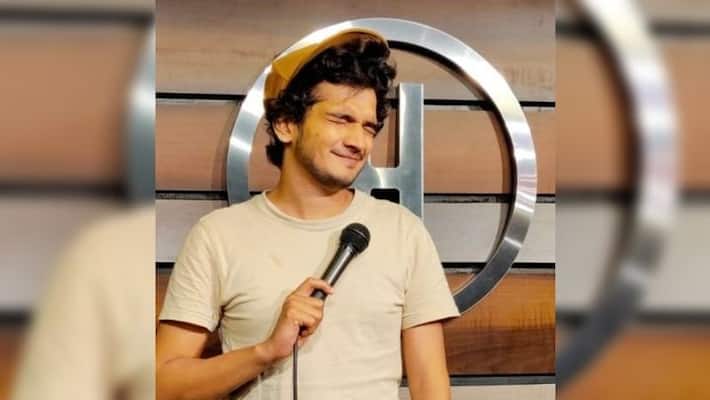 Munawar Faruqui's stand-up comedy act in Mumbai cancelled; Right-wing groups issue warning Munawar Faruqui's stand-up comedy act in Mumbai cancelled; Right-wing groups issue warning