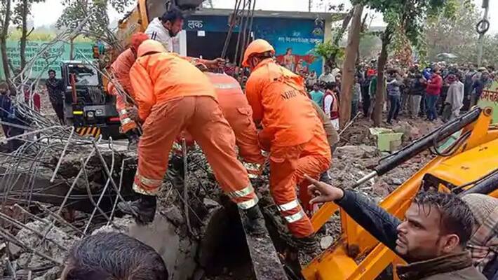 18 people died 38 rescued after a shed collapsed in Muradnagar ghaziabad KPP 18 people died 38 rescued after a shed collapsed in Muradnagar ghaziabad KPP