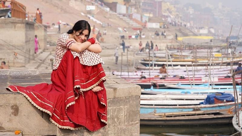 बात दिव्या के वर्कफ्रंट की करें तो उनकी अपकमिंग फिल्म सत्यमेव जयते 2 है। वे इस फिल्म में जॉन अब्राहम के साथ नजर आएगी। फिल्म की शूटिंग इन दिनों जारी है।