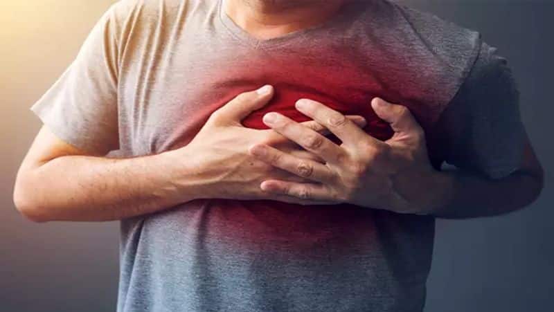 how can we differentiate covid chest pain and other chest pain