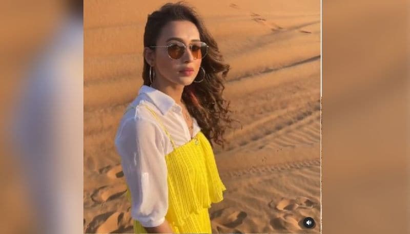 <p>তখনই নজরে আসে তারকাদের মধ্যে অভিমানের পাহাড় গলার আঁচ। তবে এবার মন ভাঙল মিমির। </p>