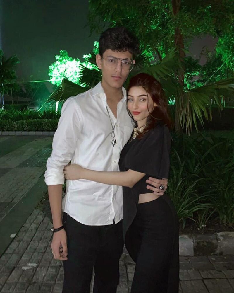 <p><br />
নতুন বছরের শুরুতেই নিজের প্রেমের কথা স্বীকার করে নিয়েছেন শ্রাবন্তী পুত্র অভিমন্যু চট্টোপাধ্যায়। এবং সেই খবর প্রকাশ্যে আসার পর থেকেই তোলপাড় সোশ্যাল মিডিয়া।</p>