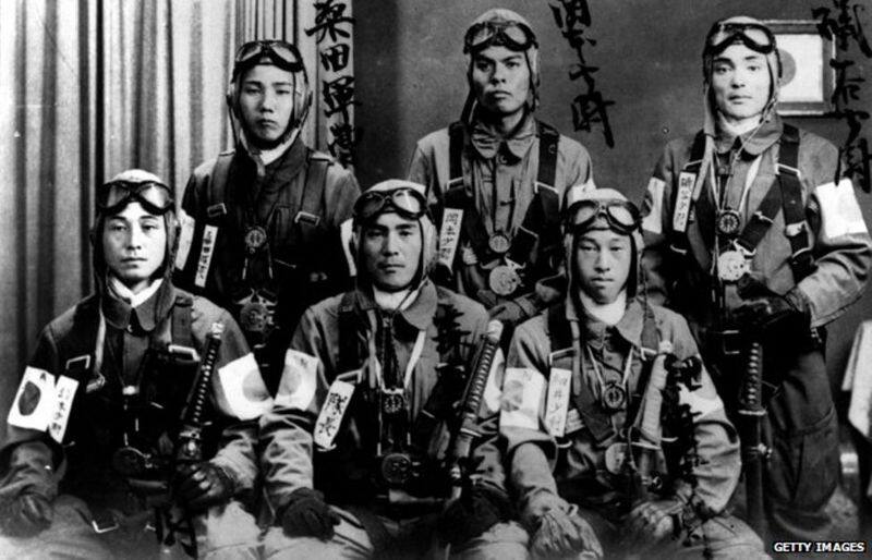 kamikaze the suicide fighter pilots crashing on to ships with planes laden with bombs