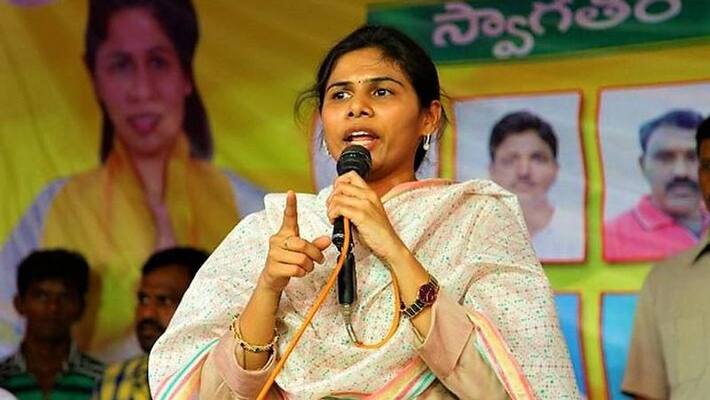 tdp leader bhuma akhila priya counter to nandyal mla shilpa ravichandra kishore reddy tdp leader bhuma akhila priya counter to nandyal mla shilpa ravichandra kishore reddy