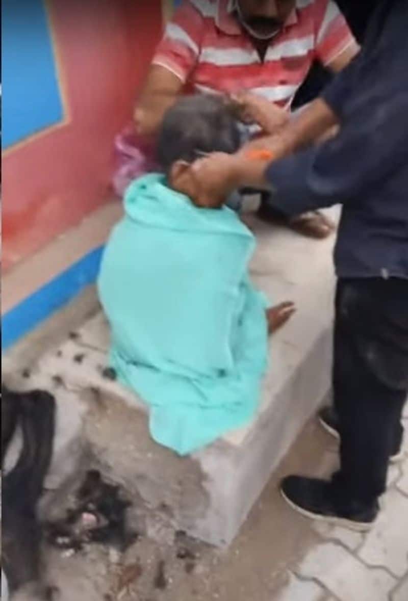  टीम के मुताबिक कंचनेन बिना कपड़ों की थीं। उनके बाल भी करीब 8 फीट तक बढ़ गए थे। कमरा पूरी तरह से गंदा था और बदबू आने लगी थी। उनके घर के एक कमरे से 60 तोला सोना भी मिला है।