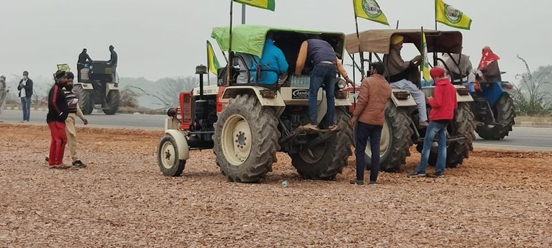 farmers protest tractor rally done at Delhi National Highway
